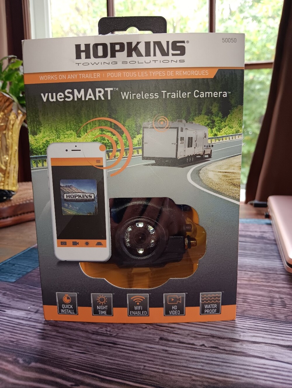 Hopkins vueSMART Wireless Trailer Camera - Black and Orange Packaging